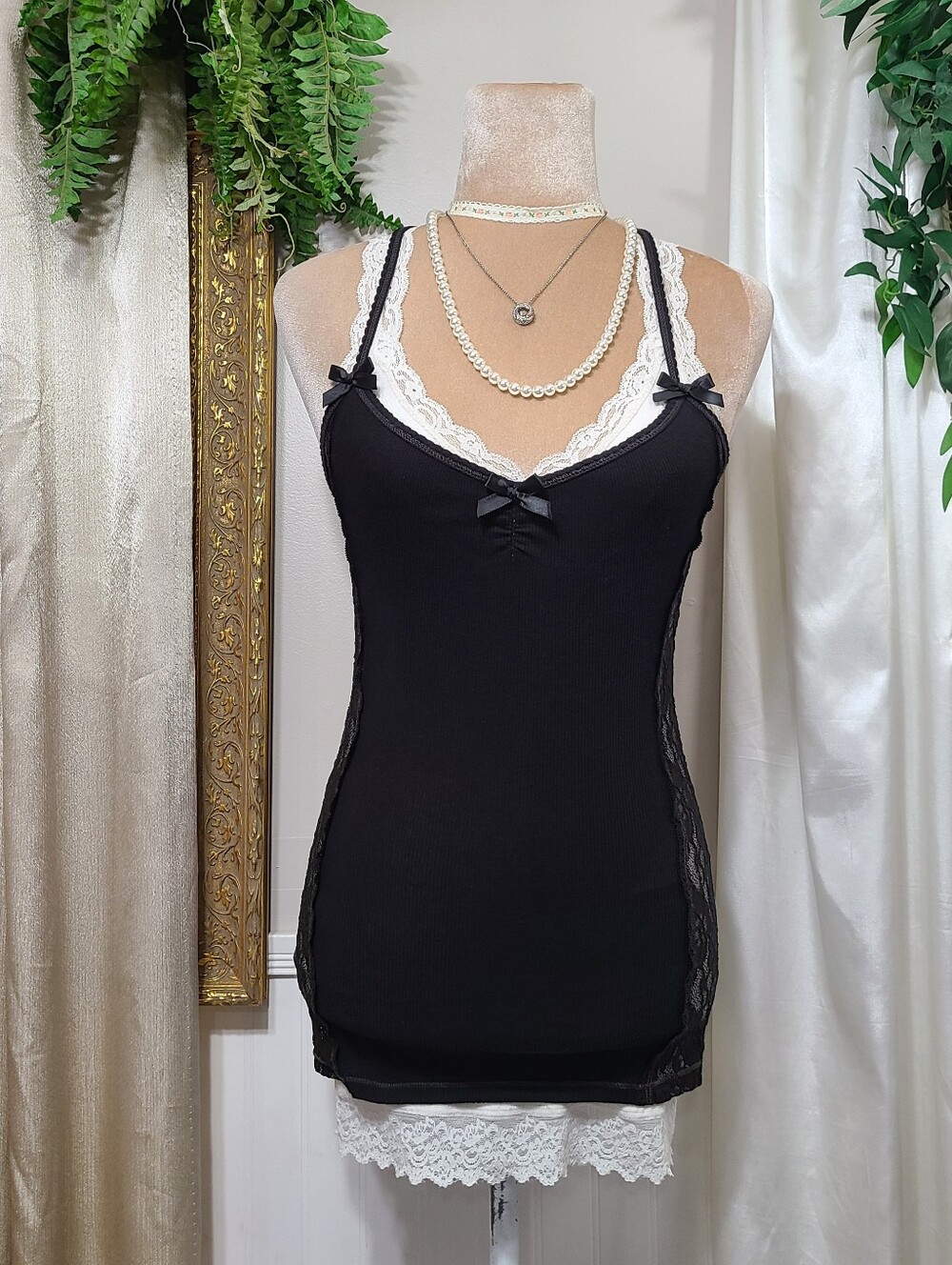 ♡ Y2K ♡ Hollister Black Lace Cami Rare Vintage Satin Bow Classic Lacy Tank Top